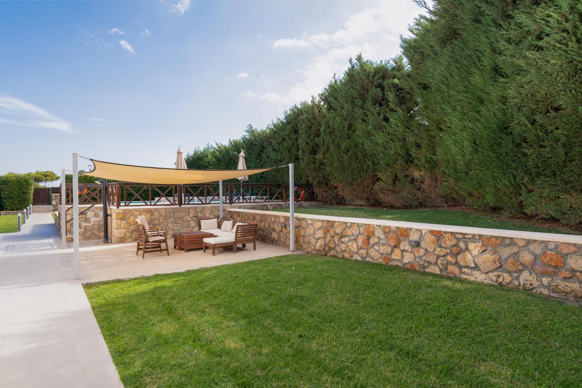 Villa Aeonian *
